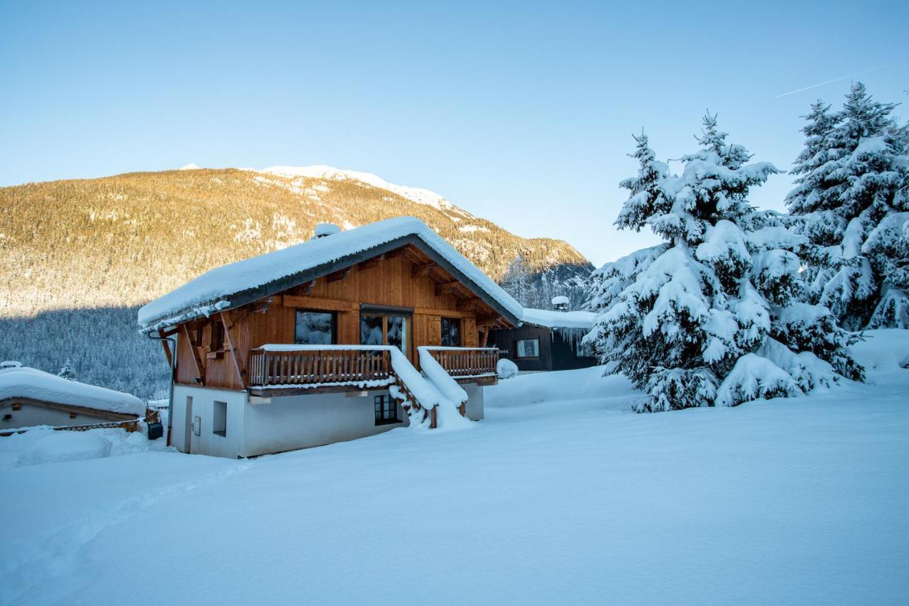 Chalet Trois Bois - Alpes Travel - Les Houches - Sleeps 8 Villa Exterior photo