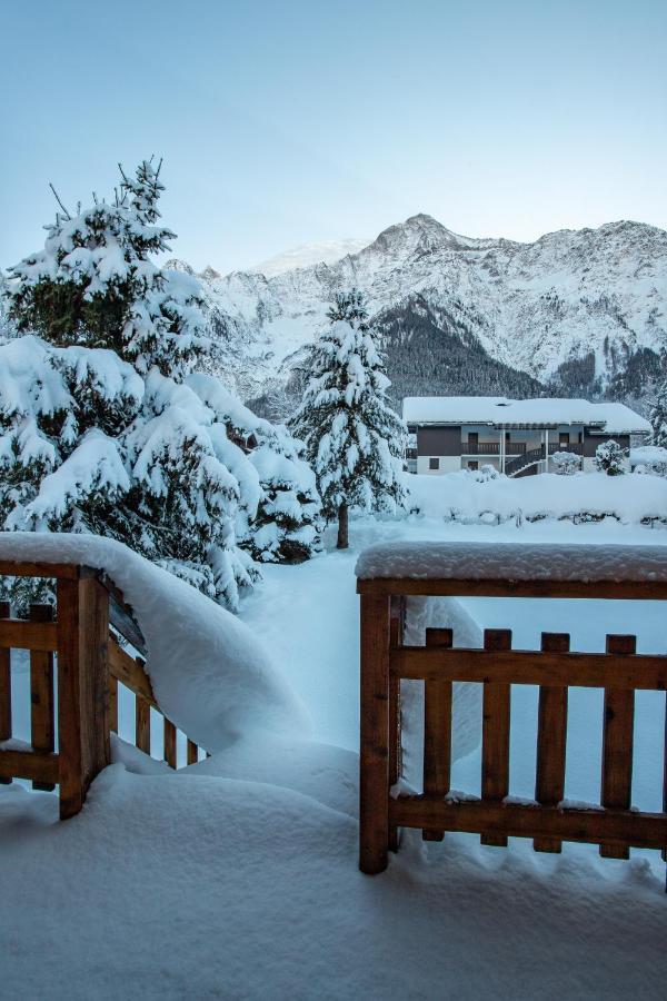 Chalet Trois Bois - Alpes Travel - Les Houches - Sleeps 8 Villa Exterior photo