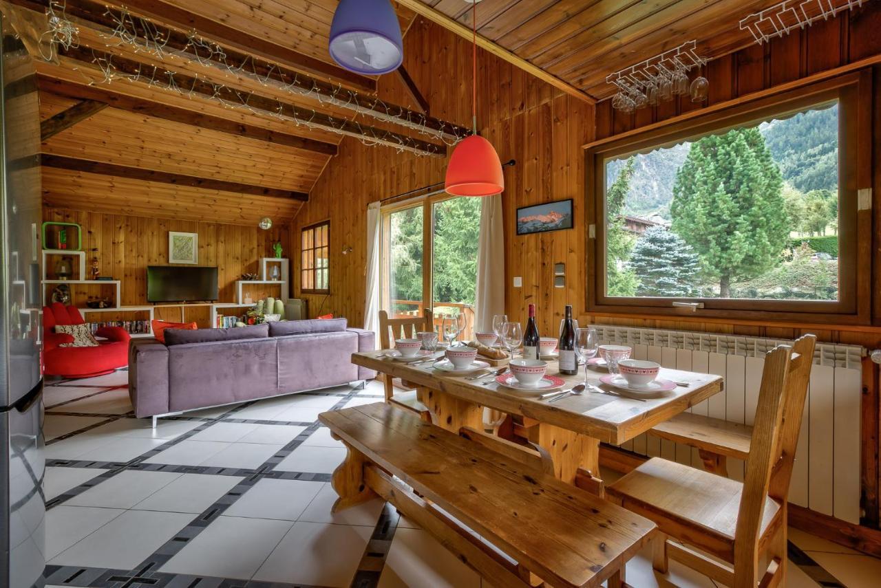 Chalet Trois Bois - Alpes Travel - Les Houches - Sleeps 8 Villa Exterior photo