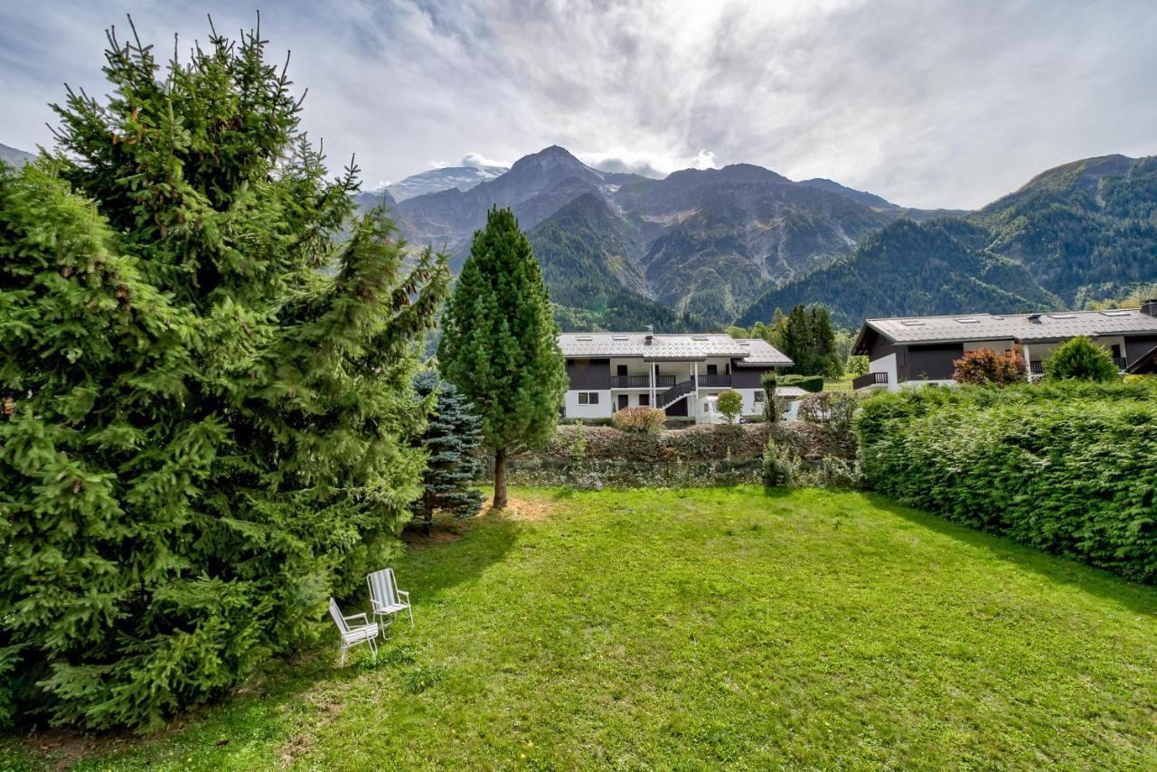 Chalet Trois Bois - Alpes Travel - Les Houches - Sleeps 8 Villa Exterior photo